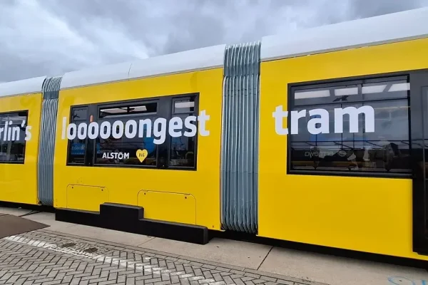 BVG streetcar model „Urbanliner“ with photon elements